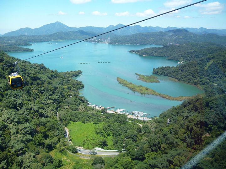 nhat nguyet dam dai loan