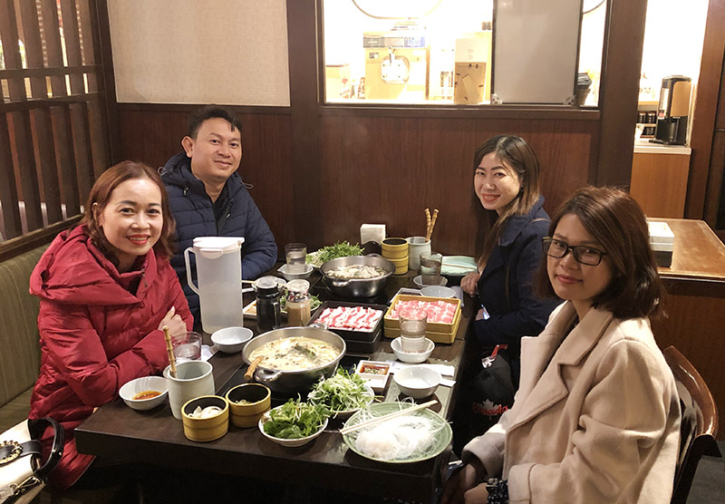 Ăn trưa với món lẩu Shabu Shabu tại Tokyo