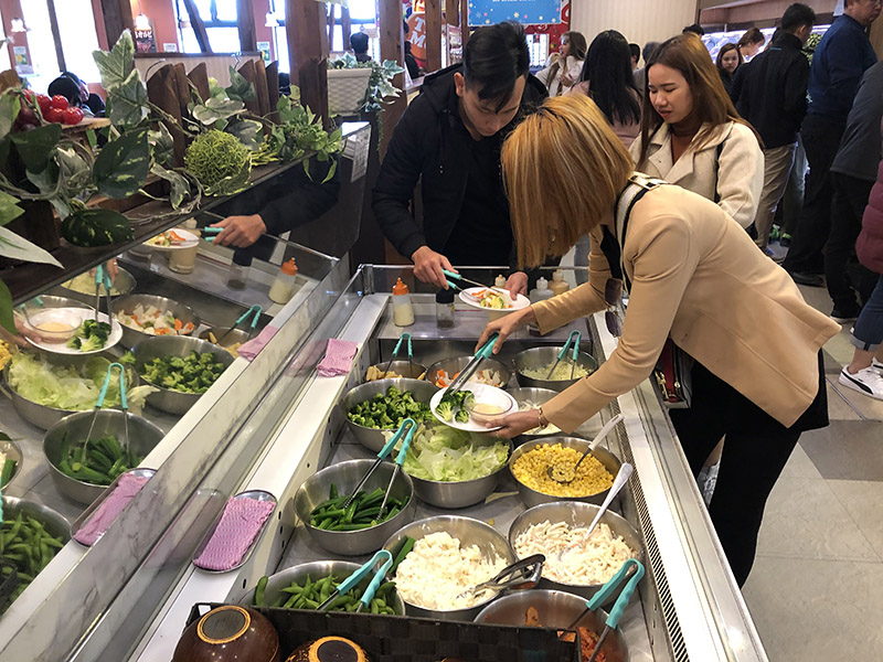 Salad và rau sống cho người Việt