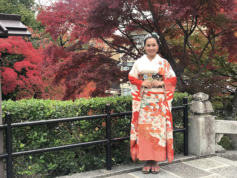 khách mặc Kimono tại Kyoto