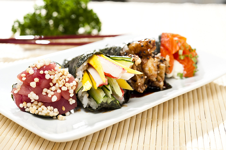 sushi nhật bản