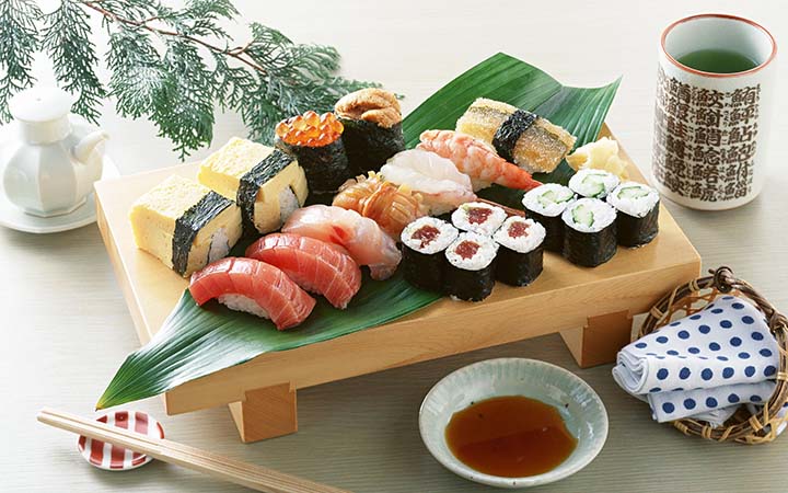 sushi nhật bản