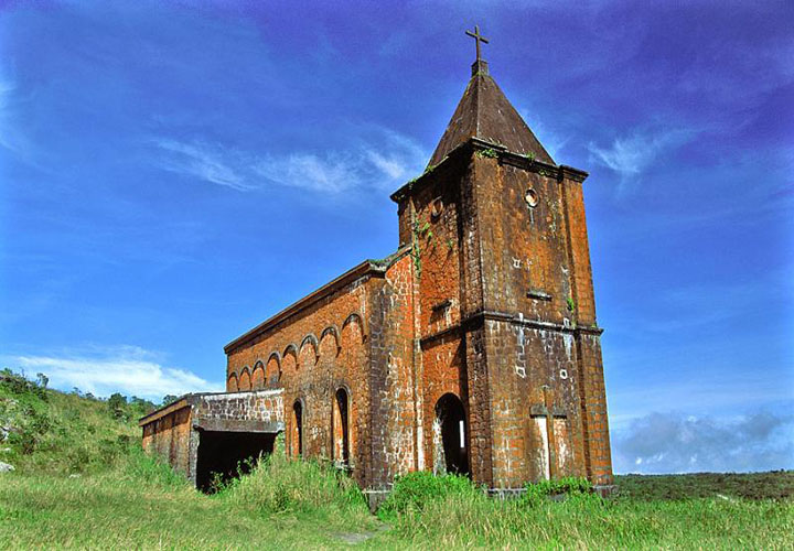 Nhà thờ công giáo - cao nguyên Bokor