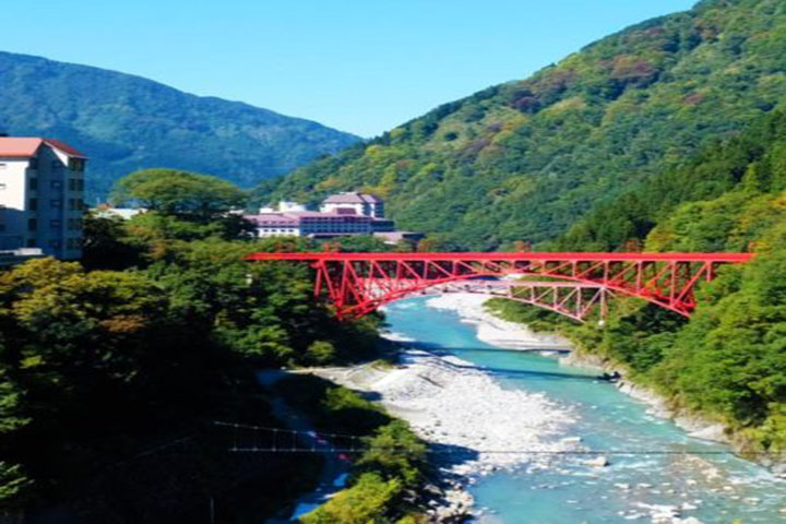 NHẬT BẢN TỰ TÚC - KHÁM PHÁ KAMIKOCHI VÀ TUYẾN ĐƯỜNG NÚI TATEYAMA KUROBE