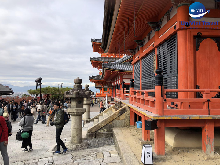 Nhật bản mùa lá đỏ - Kyomizudera Temple